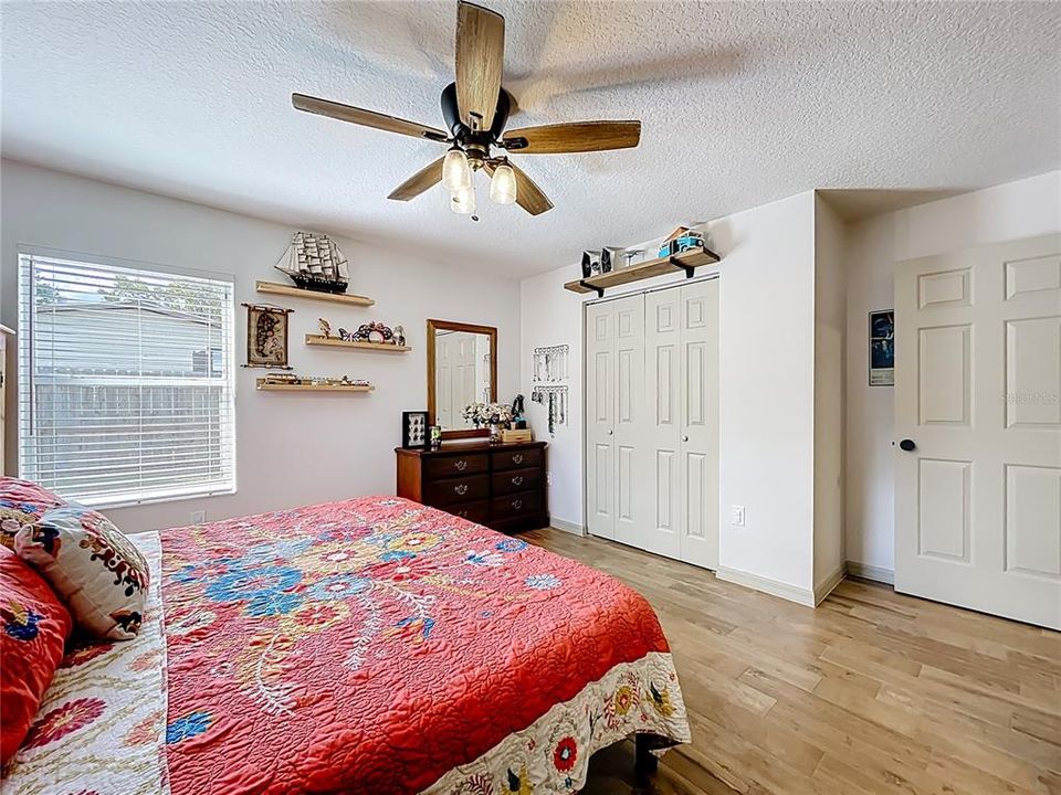 Activo con contrato: $259,000 (2 camas, 2 baños, 1060 Pies cuadrados)