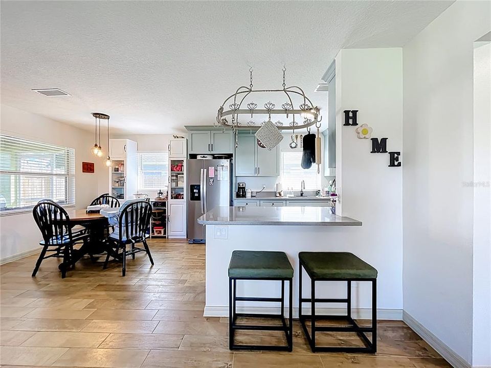 Activo con contrato: $259,000 (2 camas, 2 baños, 1060 Pies cuadrados)