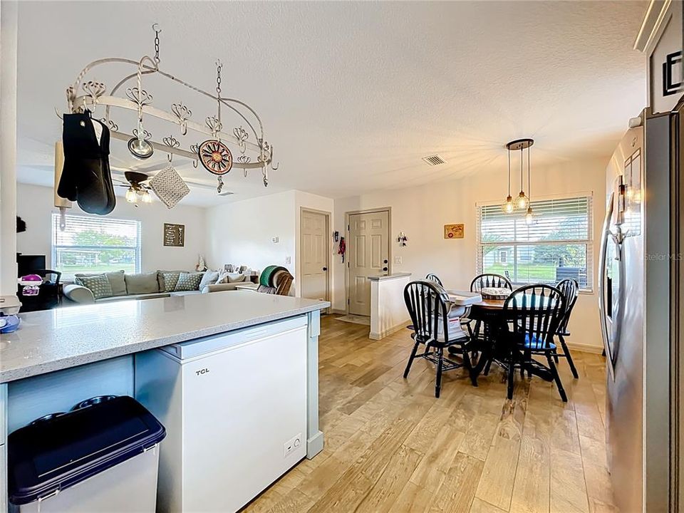 Activo con contrato: $259,000 (2 camas, 2 baños, 1060 Pies cuadrados)