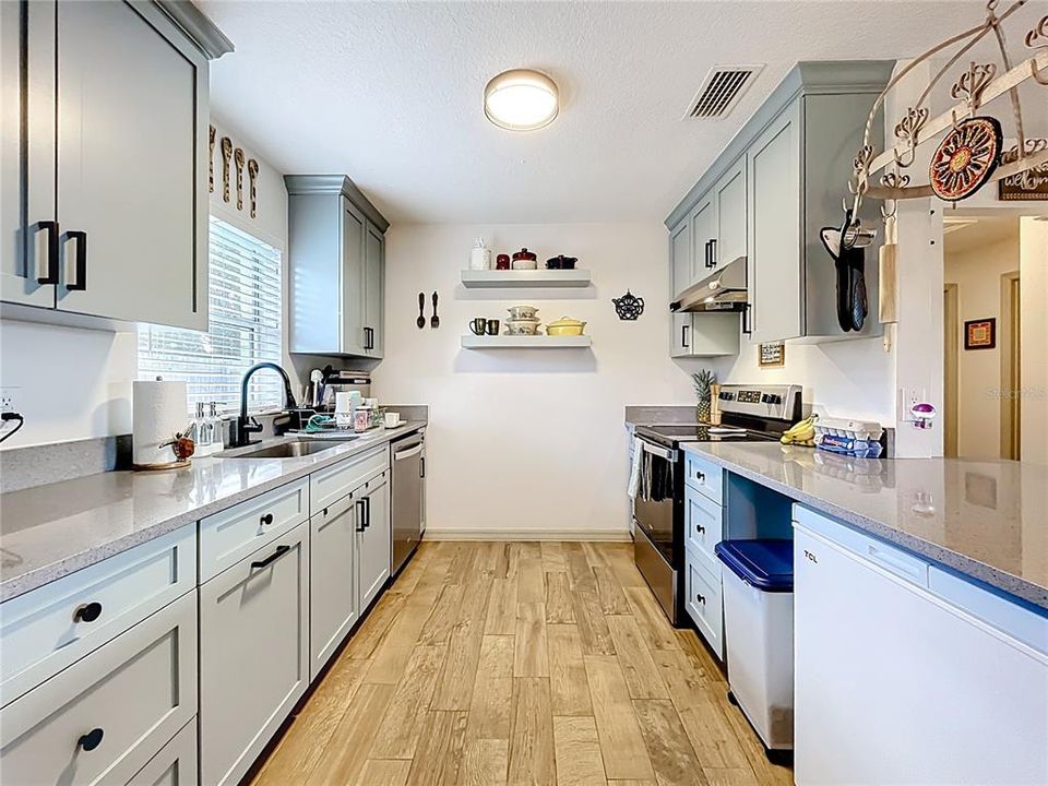 Activo con contrato: $259,000 (2 camas, 2 baños, 1060 Pies cuadrados)