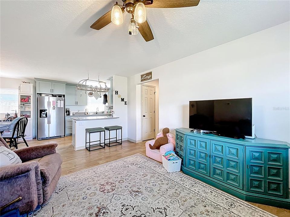 Activo con contrato: $259,000 (2 camas, 2 baños, 1060 Pies cuadrados)