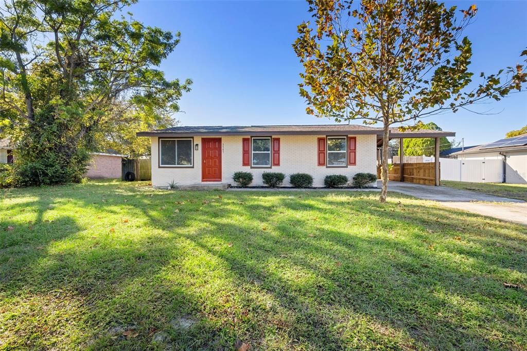 For Sale: $309,900 (3 beds, 2 baths, 1440 Square Feet)