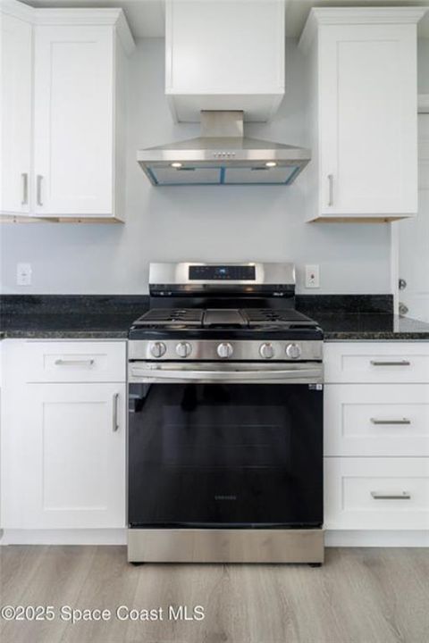 待售: $280,000 (3 贝兹, 2 浴室, 1161 平方英尺)