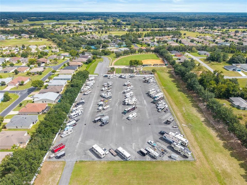 En Venta: $369,900 (3 camas, 2 baños, 2285 Pies cuadrados)