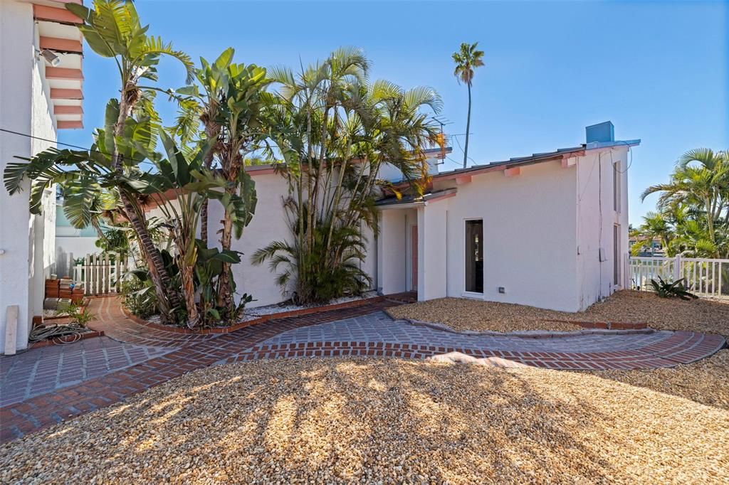 En Venta: $1,275,000 (3 camas, 2 baños, 1596 Pies cuadrados)