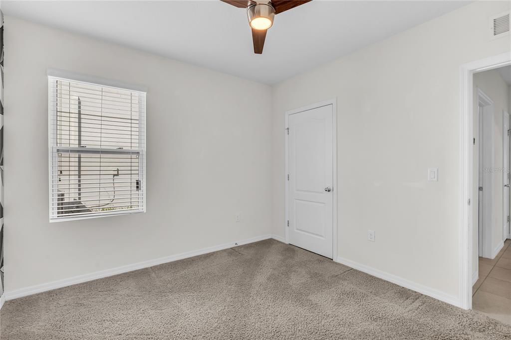 На продажу: $314,900 (3 спален, 2 ванн, 1690 Квадратных фут)