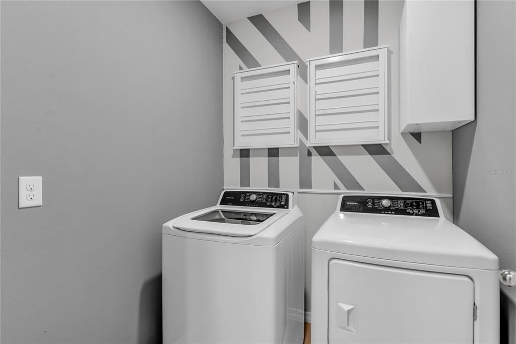 На продажу: $314,900 (3 спален, 2 ванн, 1690 Квадратных фут)