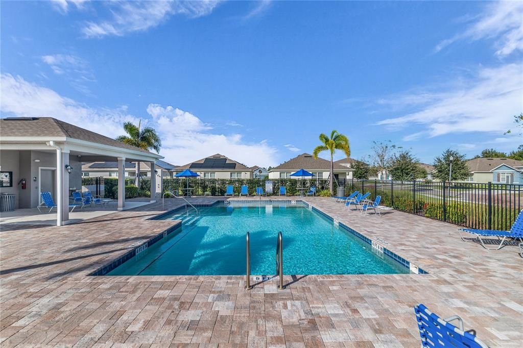 На продажу: $314,900 (3 спален, 2 ванн, 1690 Квадратных фут)