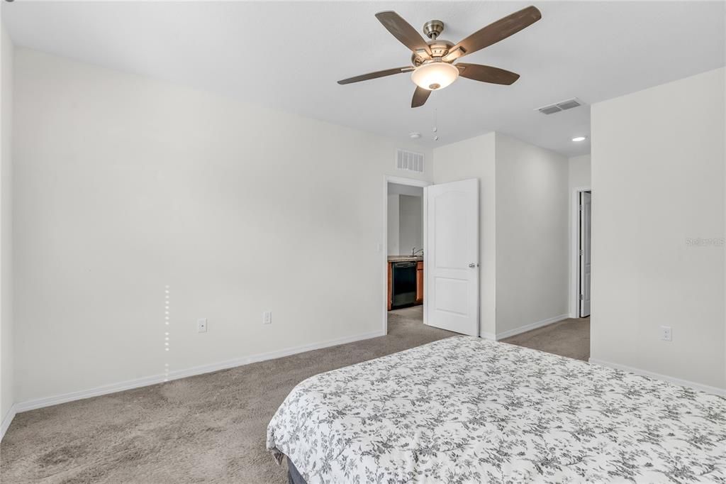 На продажу: $314,900 (3 спален, 2 ванн, 1690 Квадратных фут)