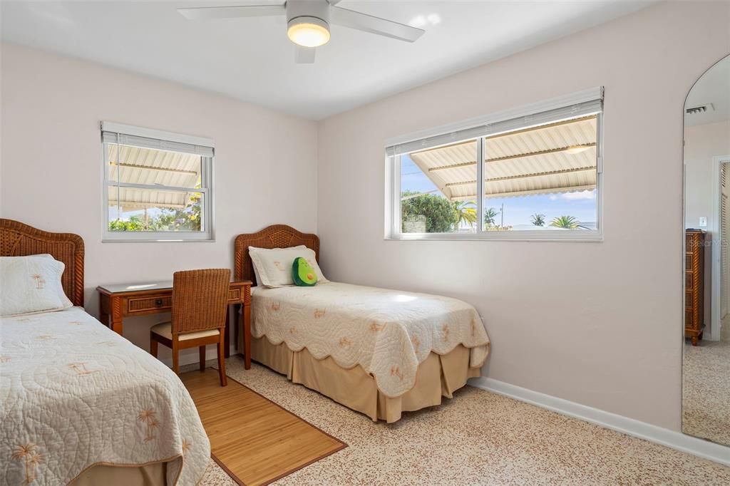 For Sale: $525,000 (3 beds, 2 baths, 1575 Square Feet)