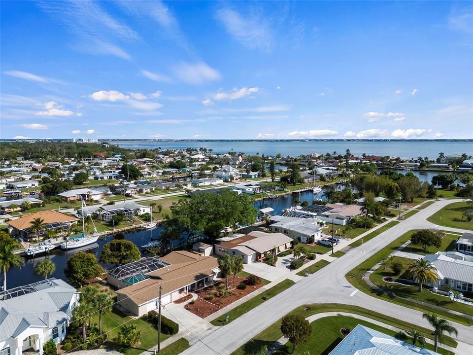 For Sale: $525,000 (3 beds, 2 baths, 1575 Square Feet)