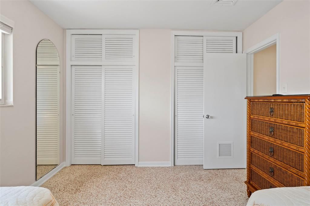 For Sale: $525,000 (3 beds, 2 baths, 1575 Square Feet)