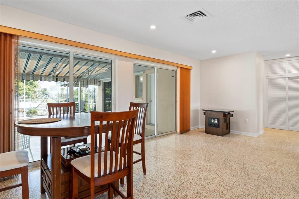 For Sale: $525,000 (3 beds, 2 baths, 1575 Square Feet)