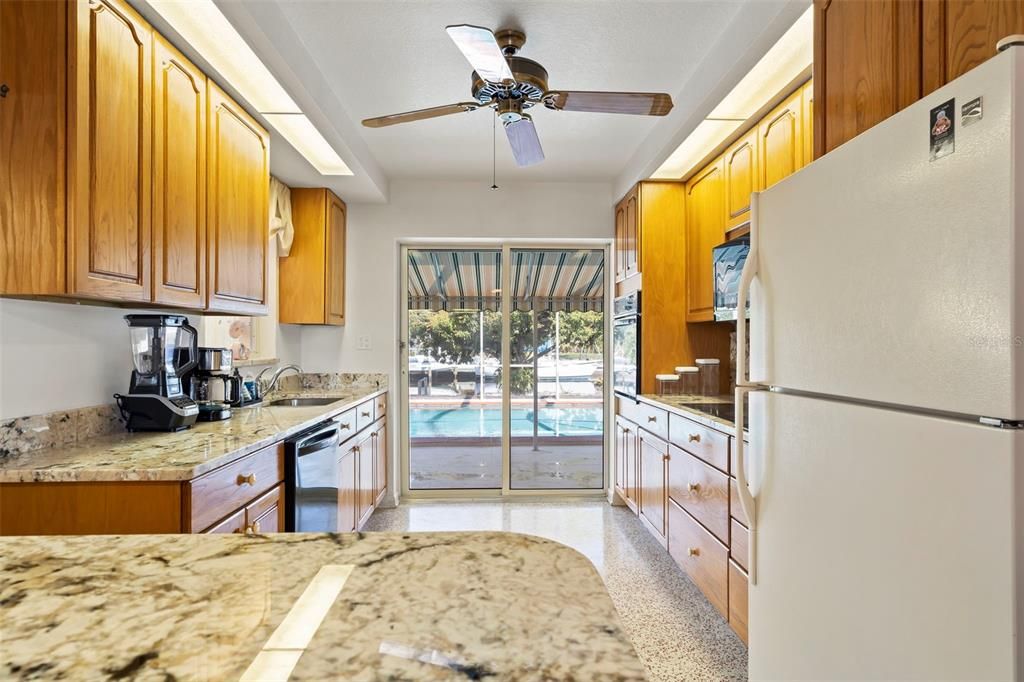 For Sale: $525,000 (3 beds, 2 baths, 1575 Square Feet)