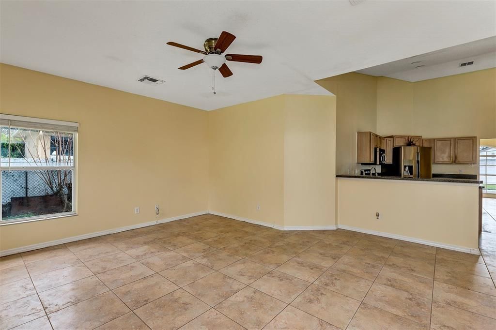 For Sale: $460,000 (4 beds, 3 baths, 2395 Square Feet)