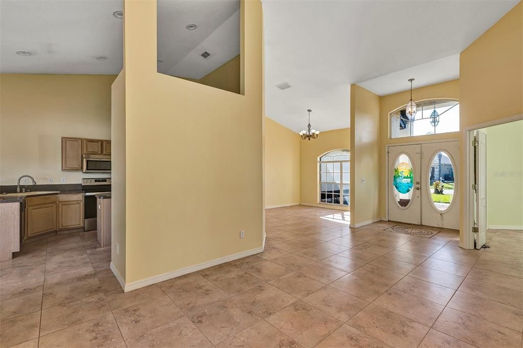 For Sale: $460,000 (4 beds, 3 baths, 2395 Square Feet)