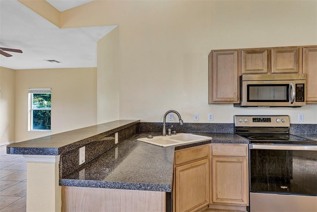 For Sale: $460,000 (4 beds, 3 baths, 2395 Square Feet)