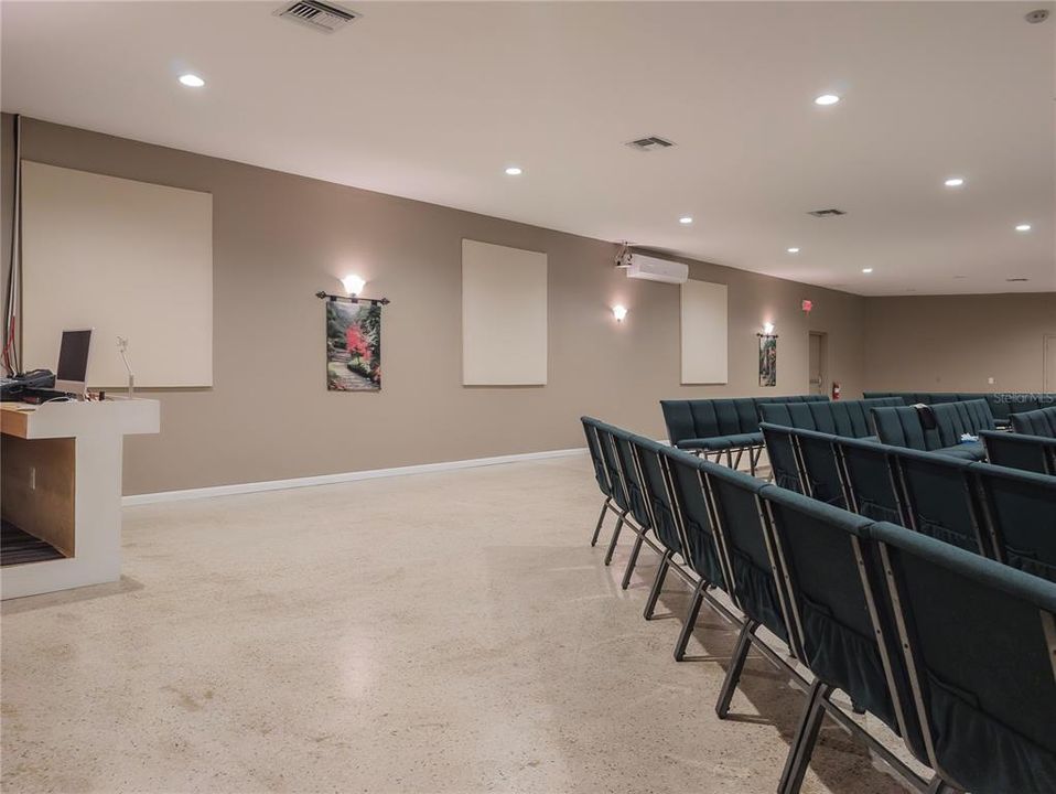 Под контрактом: $750,000 (0 спален, 0 ванн, 17163 Квадратных фут)