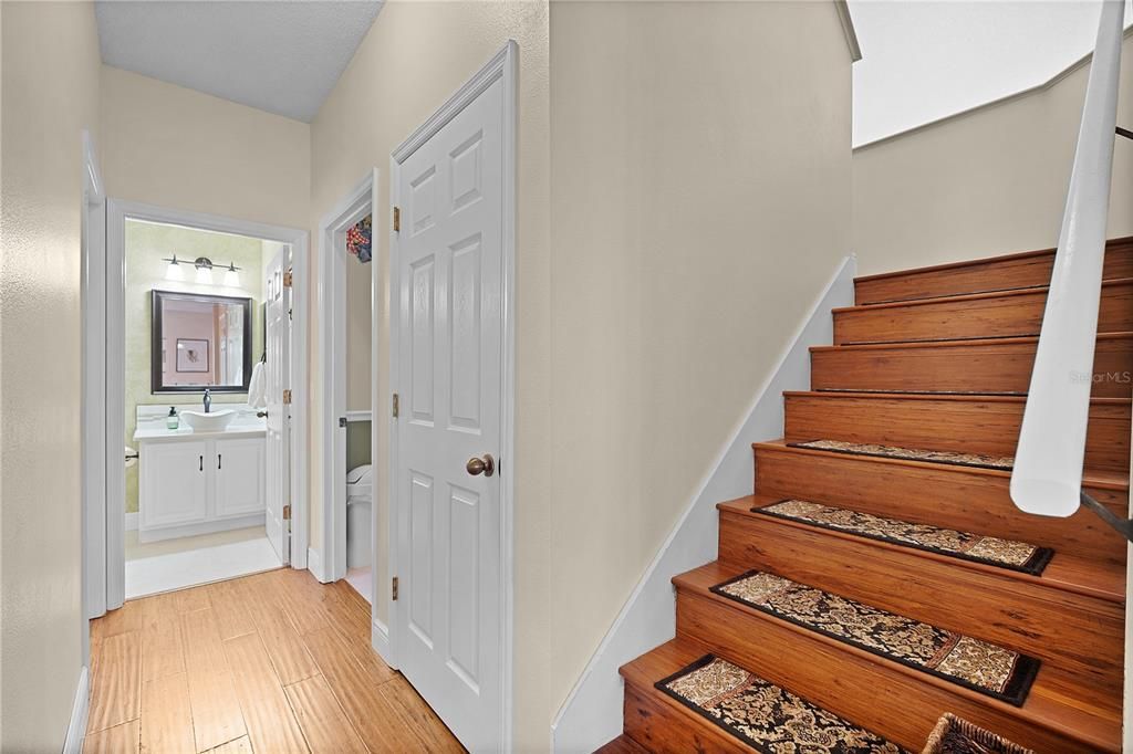 Active With Contract: $589,500 (4 beds, 3 baths, 2301 Square Feet)