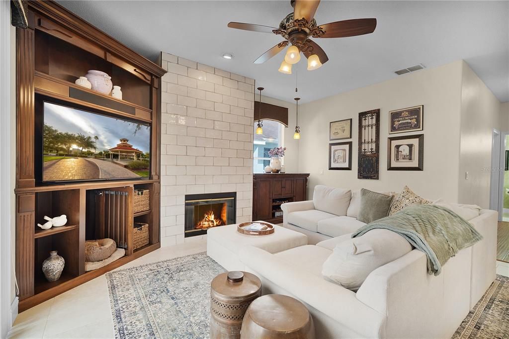 Active With Contract: $589,500 (4 beds, 3 baths, 2301 Square Feet)