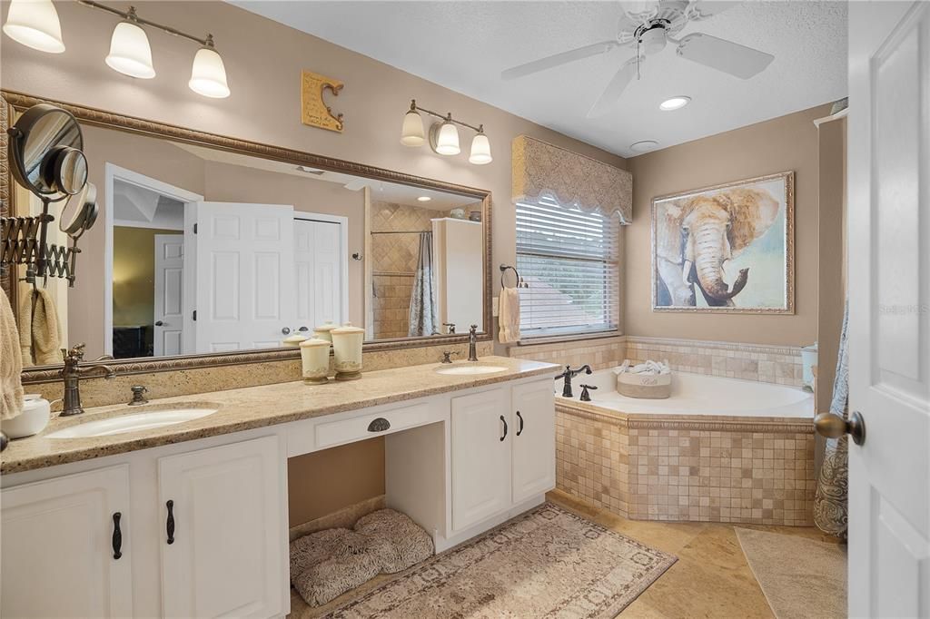 Active With Contract: $589,500 (4 beds, 3 baths, 2301 Square Feet)