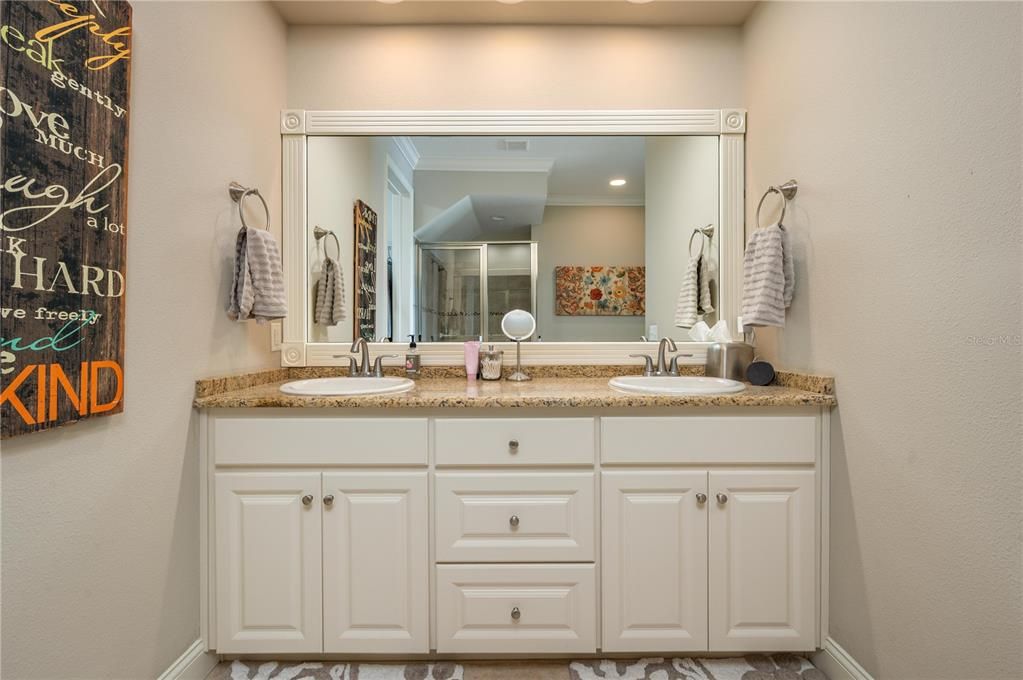 待售: $384,900 (3 贝兹, 2 浴室, 1983 平方英尺)