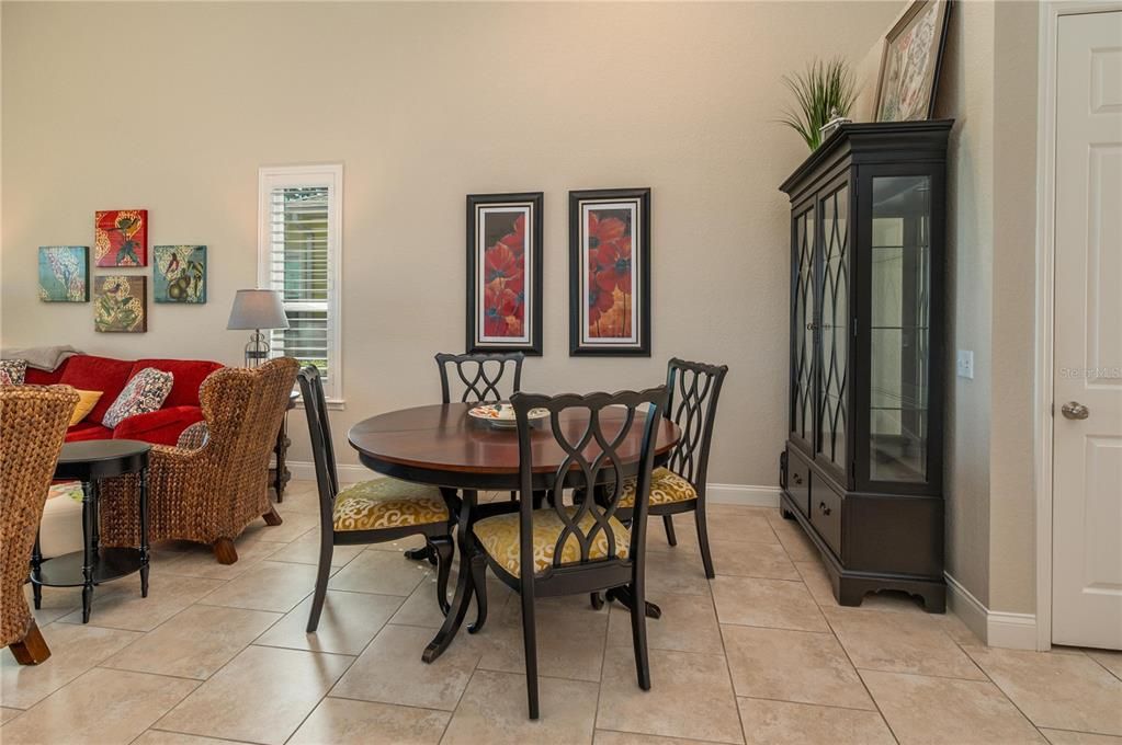 待售: $384,900 (3 贝兹, 2 浴室, 1983 平方英尺)