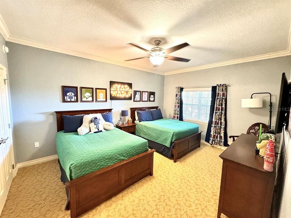 На продажу: $319,900 (3 спален, 3 ванн, 1755 Квадратных фут)