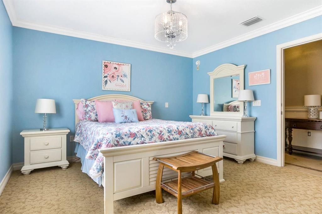 На продажу: $319,900 (3 спален, 3 ванн, 1755 Квадратных фут)