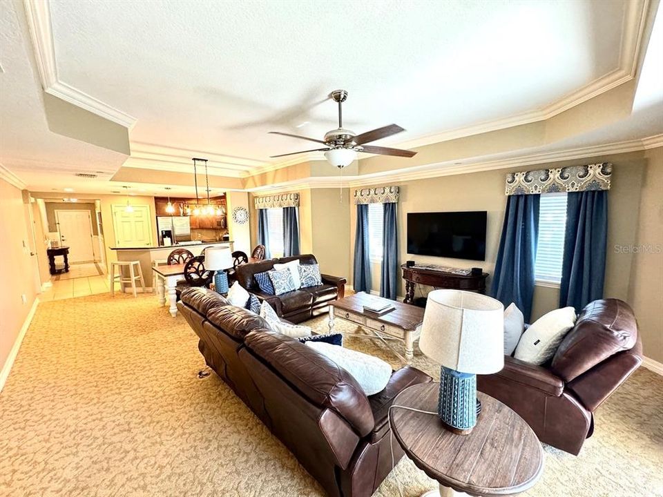 На продажу: $319,900 (3 спален, 3 ванн, 1755 Квадратных фут)