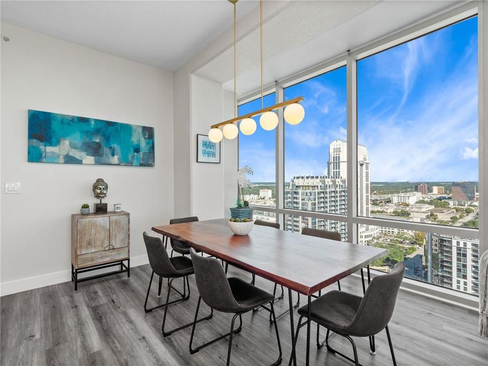 For Sale: $775,000 (2 beds, 2 baths, 1471 Square Feet)