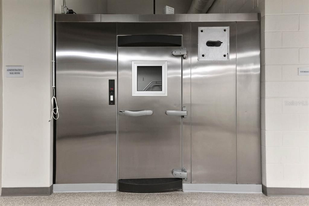 For Sale: $775,000 (2 beds, 2 baths, 1471 Square Feet)