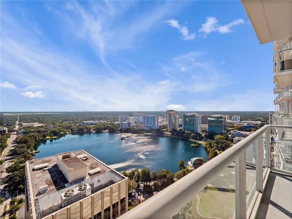 For Sale: $775,000 (2 beds, 2 baths, 1471 Square Feet)