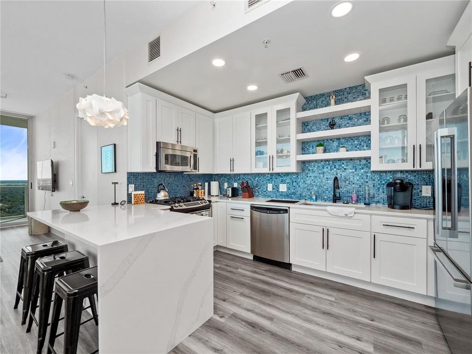 For Sale: $775,000 (2 beds, 2 baths, 1471 Square Feet)