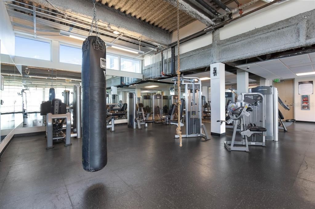 For Sale: $775,000 (2 beds, 2 baths, 1471 Square Feet)