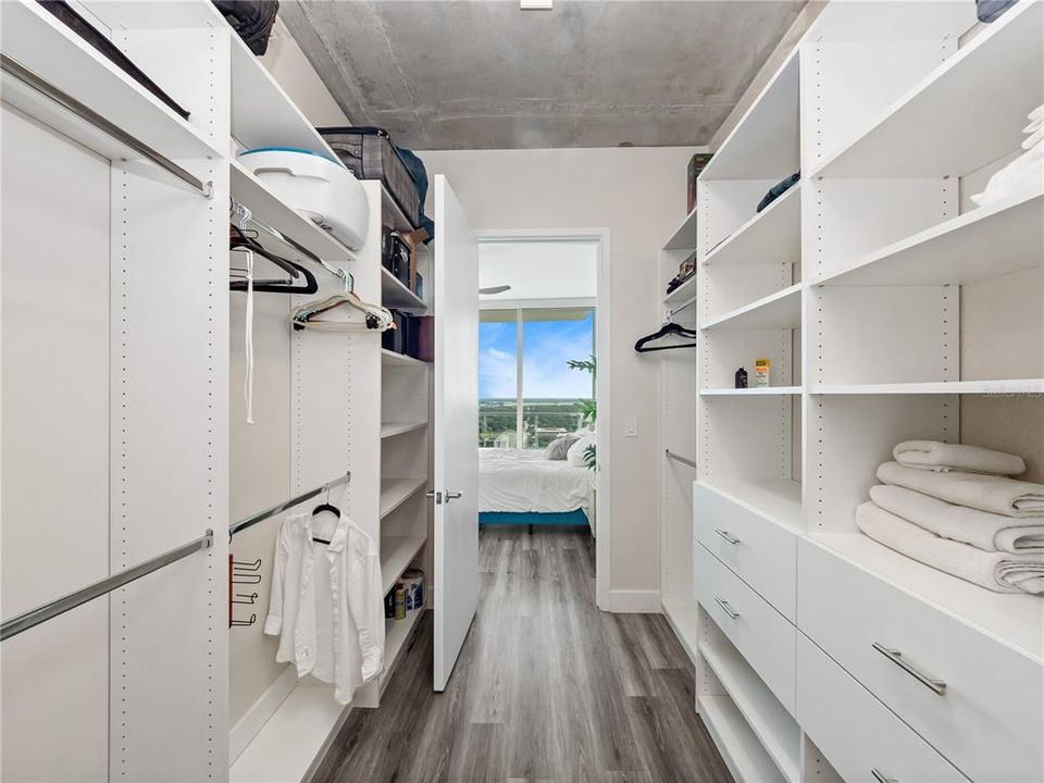 For Sale: $775,000 (2 beds, 2 baths, 1471 Square Feet)