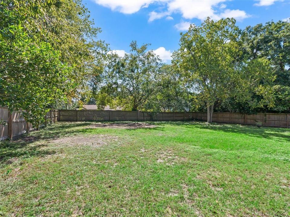 For Sale: $199,000 (3 beds, 2 baths, 1092 Square Feet)