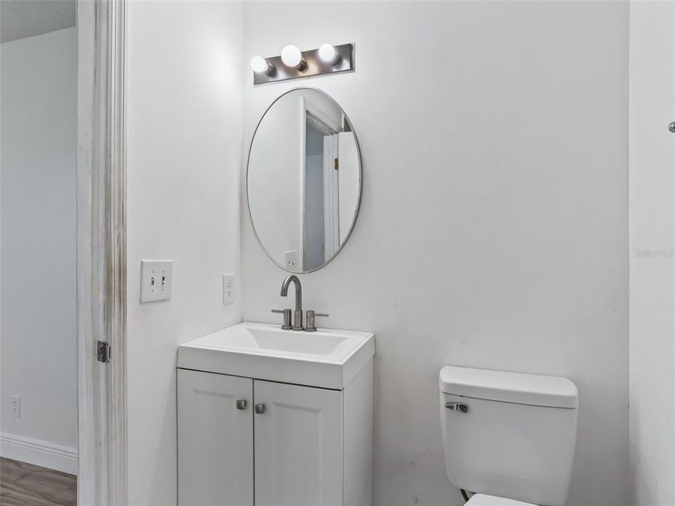 For Sale: $199,000 (3 beds, 2 baths, 1092 Square Feet)