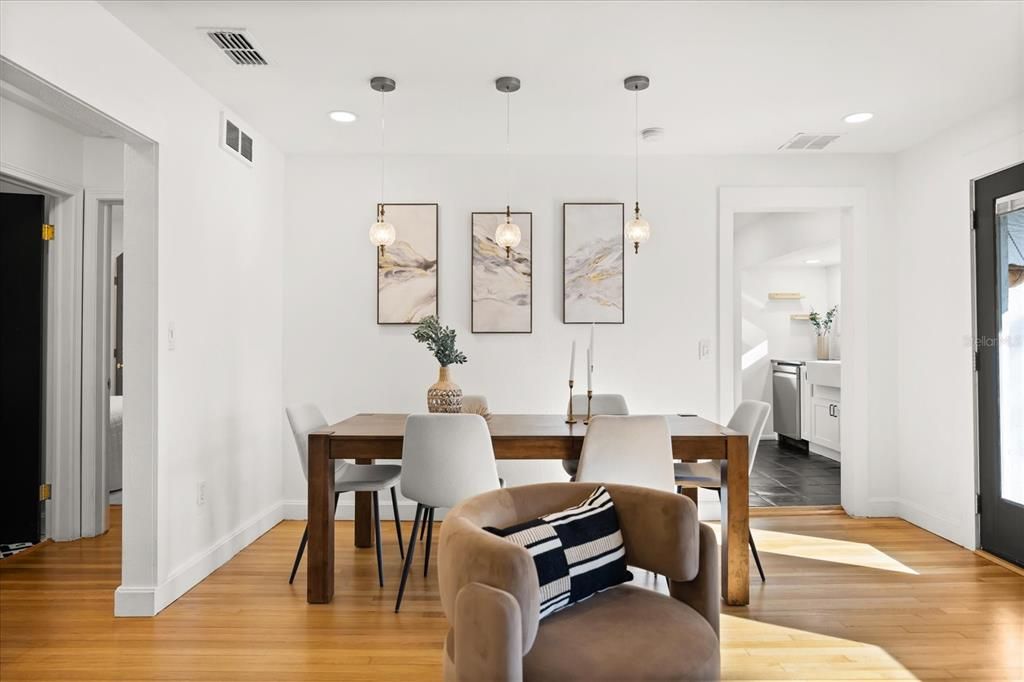 Active With Contract: $699,000 (3 beds, 2 baths, 1418 Square Feet)