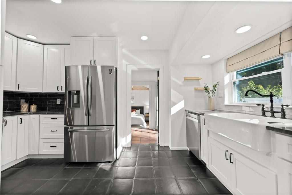 Active With Contract: $699,000 (3 beds, 2 baths, 1418 Square Feet)