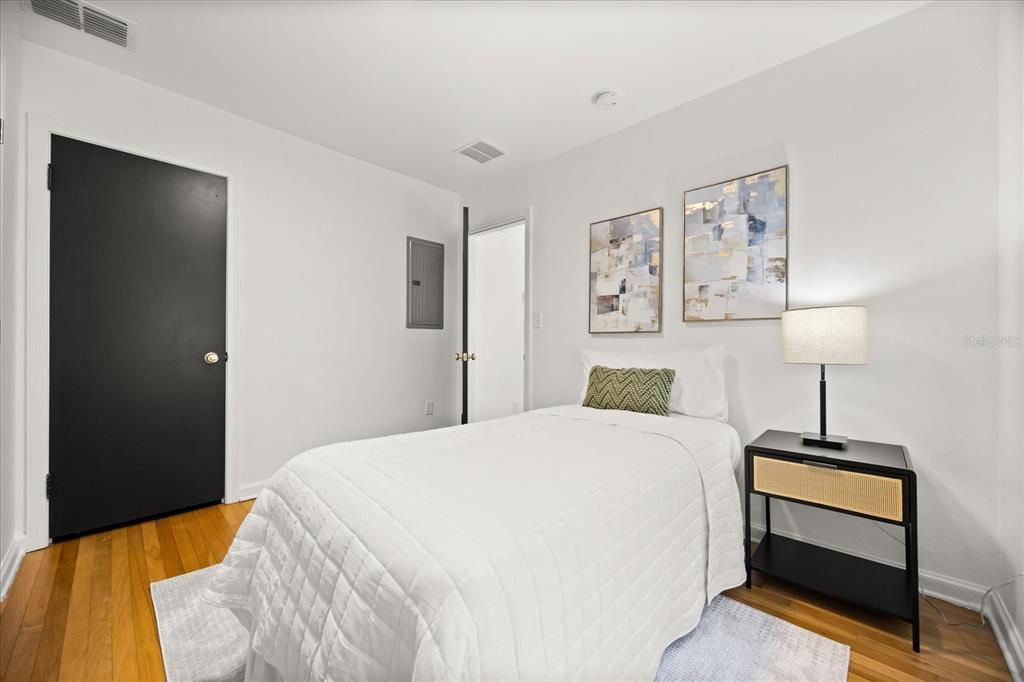 Active With Contract: $699,000 (3 beds, 2 baths, 1418 Square Feet)