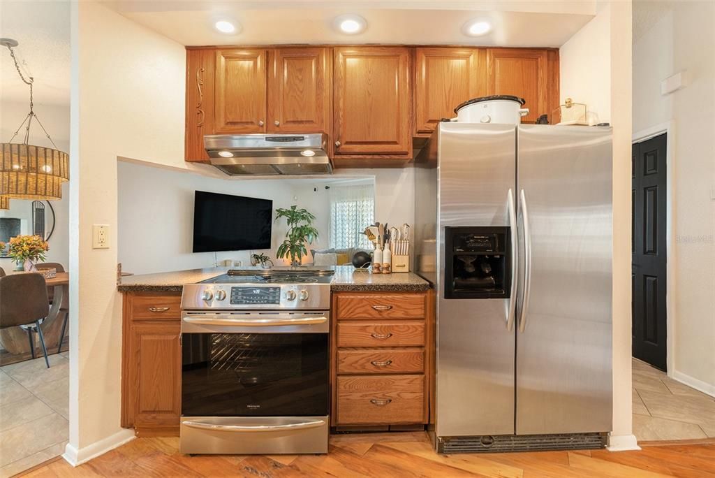 Activo con contrato: $290,000 (2 camas, 2 baños, 1210 Pies cuadrados)