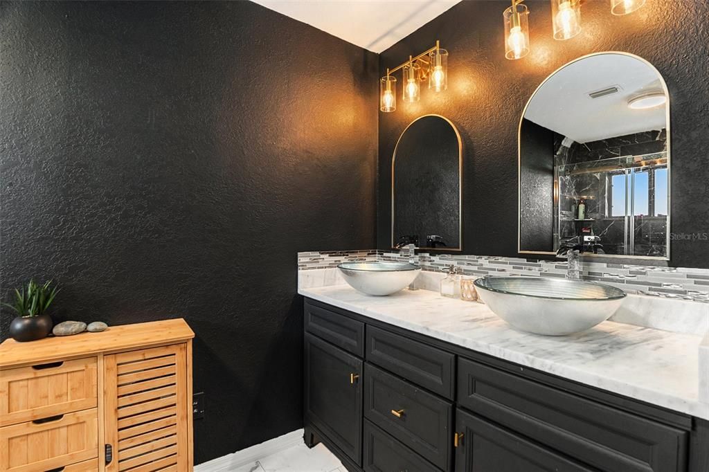 Activo con contrato: $290,000 (2 camas, 2 baños, 1210 Pies cuadrados)