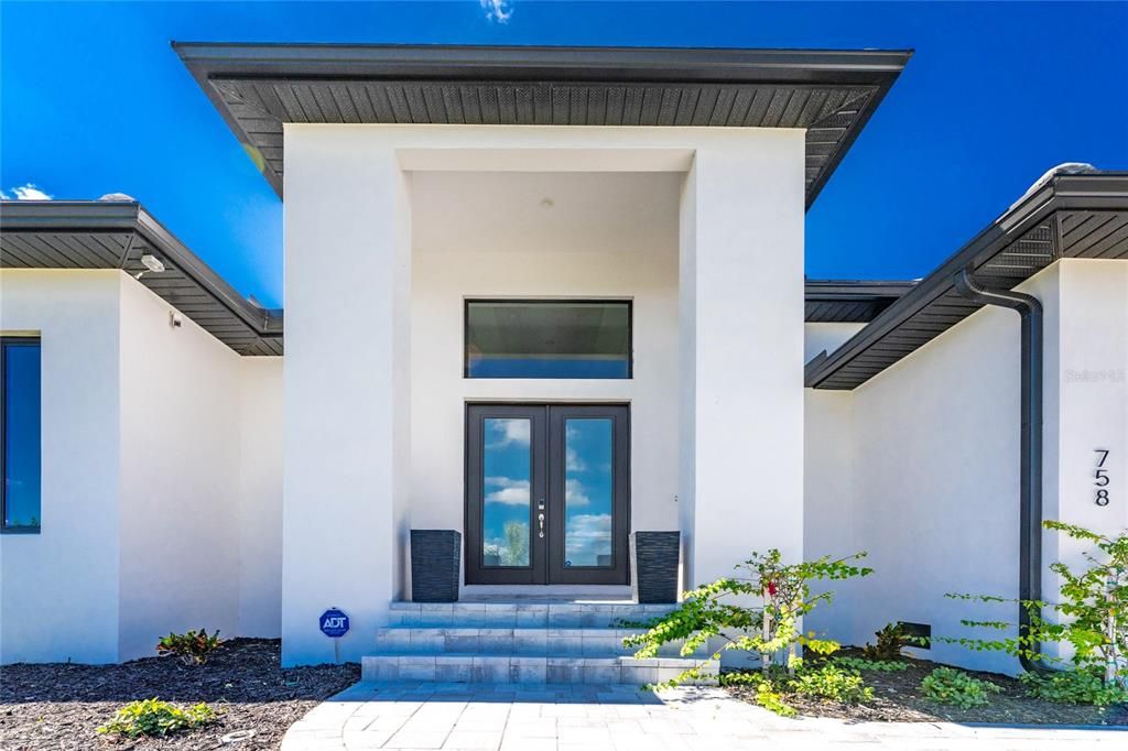 For Sale: $1,399,000 (3 beds, 3 baths, 2622 Square Feet)