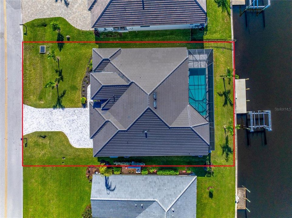 For Sale: $1,399,000 (3 beds, 3 baths, 2622 Square Feet)