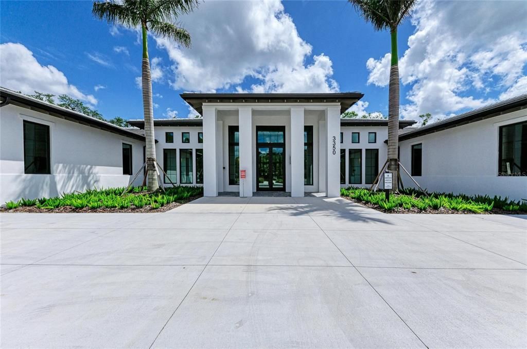 Active With Contract: $250,000 (2 beds, 2 baths, 1145 Square Feet)