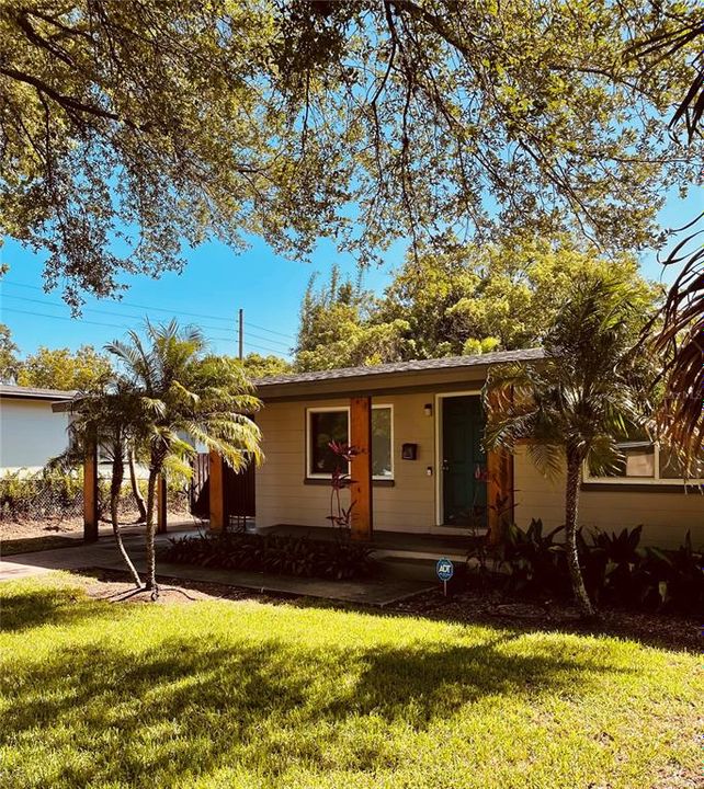 Activo con contrato: $449,000 (2 camas, 2 baños, 1424 Pies cuadrados)