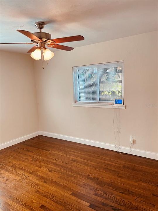 Activo con contrato: $449,000 (2 camas, 2 baños, 1424 Pies cuadrados)