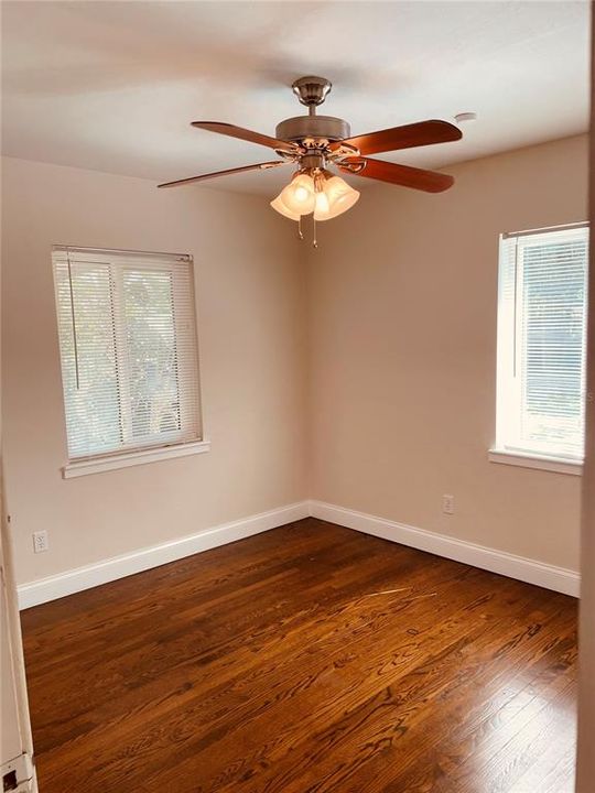 Activo con contrato: $449,000 (2 camas, 2 baños, 1424 Pies cuadrados)