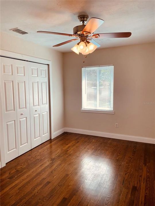 Activo con contrato: $449,000 (2 camas, 2 baños, 1424 Pies cuadrados)